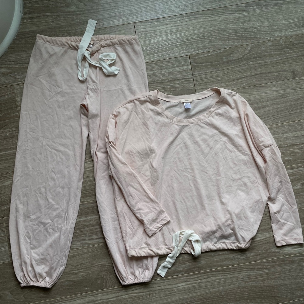Eberjay Women’s Gisele Tencel Modal Slouchy PJ Set Light Pink Sz S EUC - Picture 10 of 11